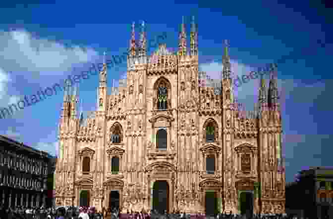 The Duomo, Milan, Italy Milan Travel Guide: The Top 10 Highlights In Milan (Globetrotter Guide Books)