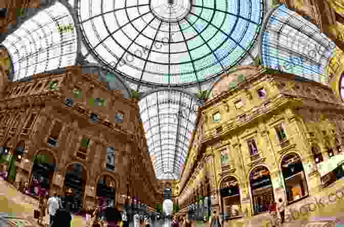 The Quadrilatero D'Oro, Milan, Italy Milan Travel Guide: The Top 10 Highlights In Milan (Globetrotter Guide Books)